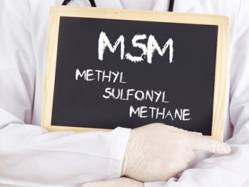 Le méthylsulfonylméthane bio (MSM) soulage naturellement la douleur articulaire en favorisant la formation de tissu conjonctif sain dans les articulations et les muscles.