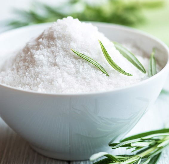 Le méthylsulfonylméthane bio (MSM) soulage naturellement la douleur articulaire en favorisant la formation de tissu conjonctif sain dans les articulations et les muscles.